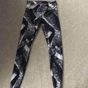 Lululemon leggings - size 6